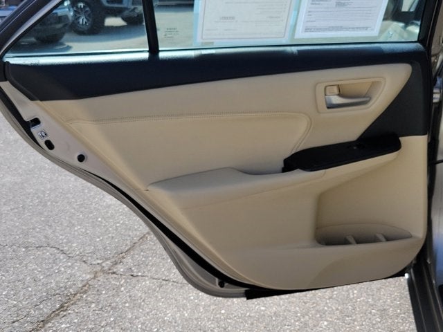 2017 Toyota Camry Hybrid SE