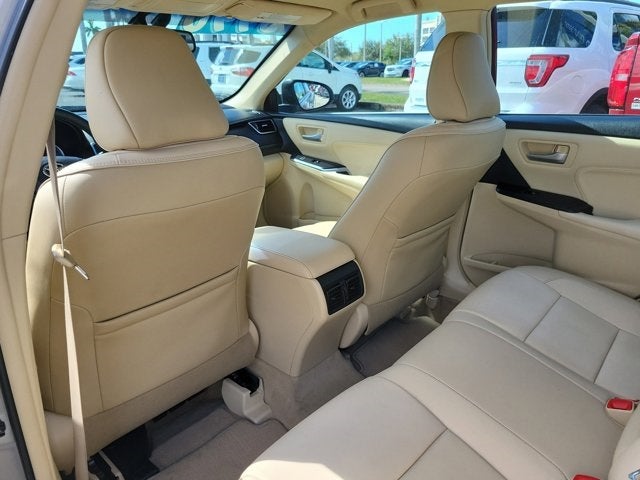 2017 Toyota Camry Hybrid SE