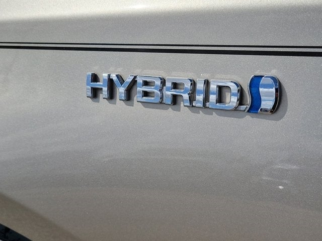 2017 Toyota Camry Hybrid SE