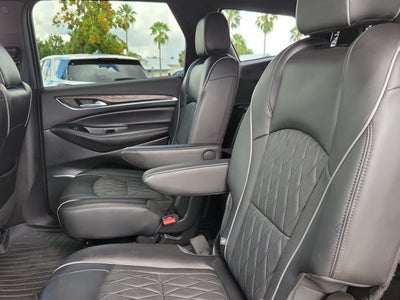 2022 Buick Enclave Avenir