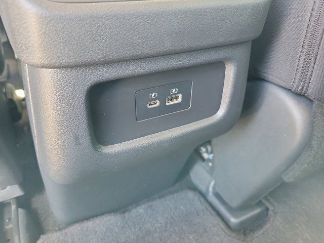 2025 Nissan Pathfinder S