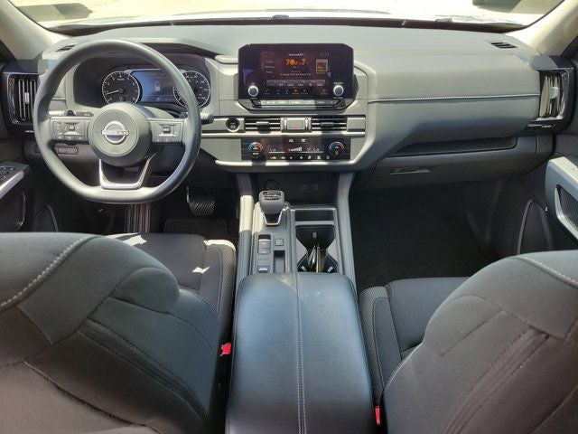 2025 Nissan Pathfinder S
