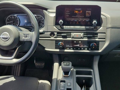 2025 Nissan Pathfinder S