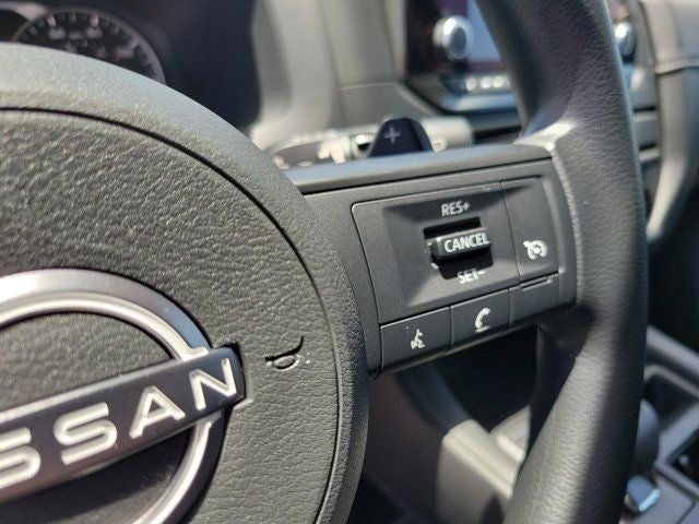2025 Nissan Pathfinder S