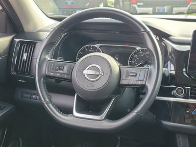 2023 Nissan Pathfinder SV