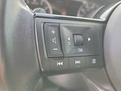 2023 Nissan Pathfinder SV