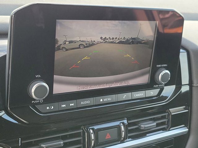 2023 Nissan Pathfinder SV