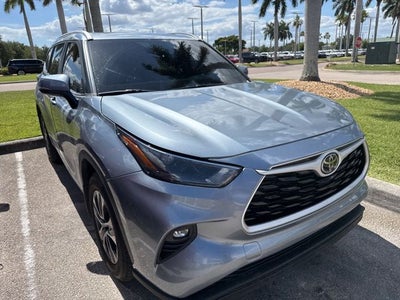 2023 Toyota Highlander XLE