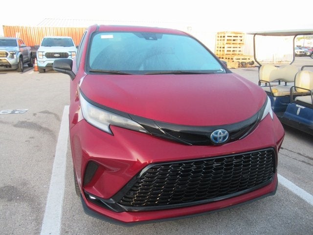 2022 Toyota Sienna XSE 7 Passenger