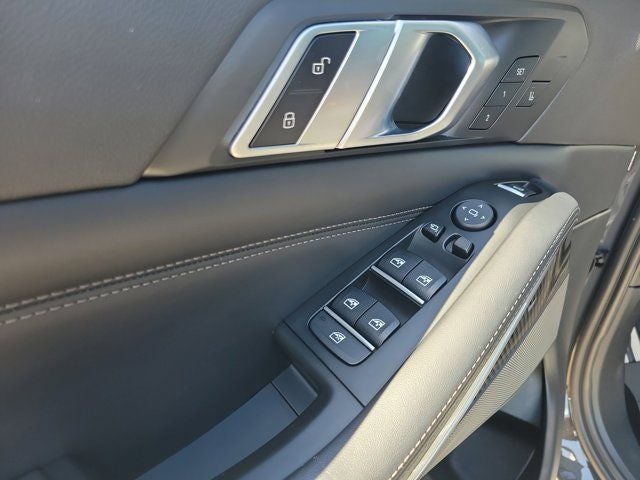 2023 BMW X5 M50i