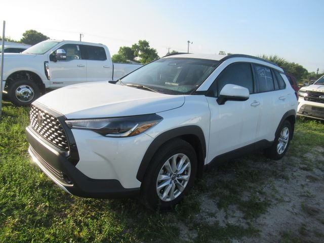 2024 Toyota Corolla Cross LE