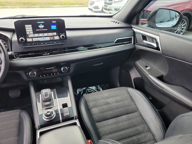 2023 Mitsubishi Outlander SE