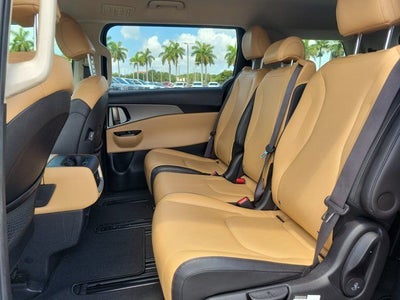 2022 Kia Carnival LXS