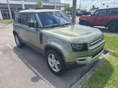 2021 Land Rover Defender 110 SE