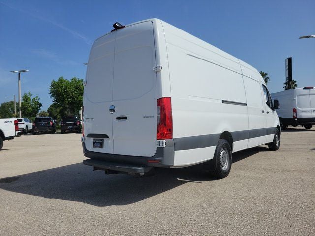 2021 Freightliner Sprinter 2500 High Roof