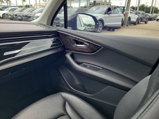 2023 Audi Q7 55 Premium quattro