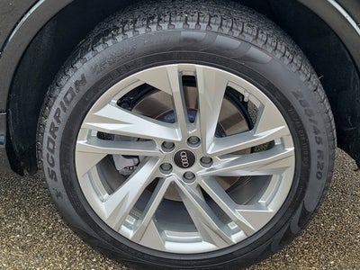 2023 Audi Q7 55 Premium quattro