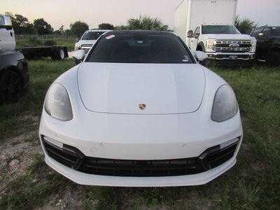 2018 Porsche Panamera 4