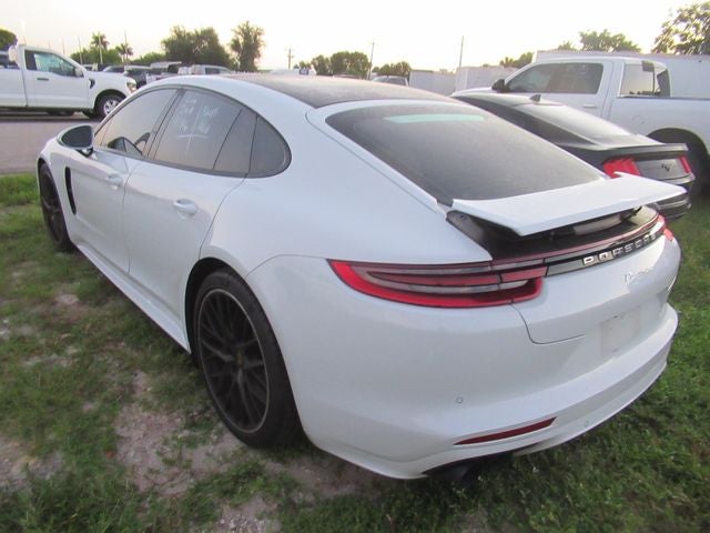 2018 Porsche Panamera 4