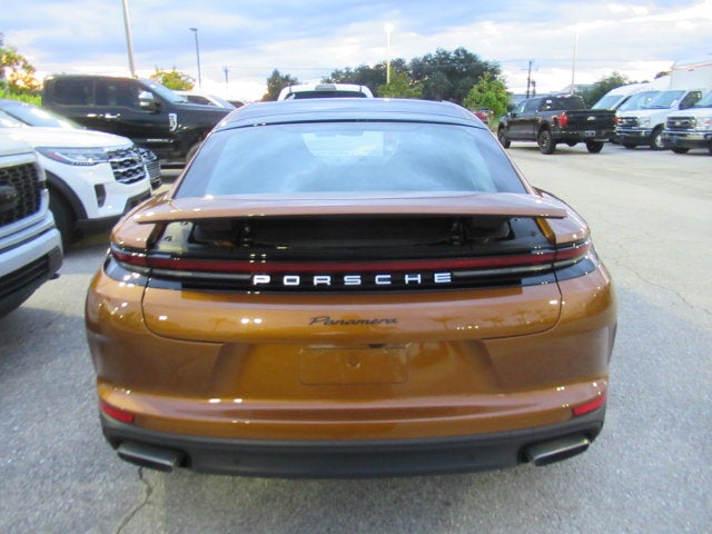 2025 Porsche Panamera 4