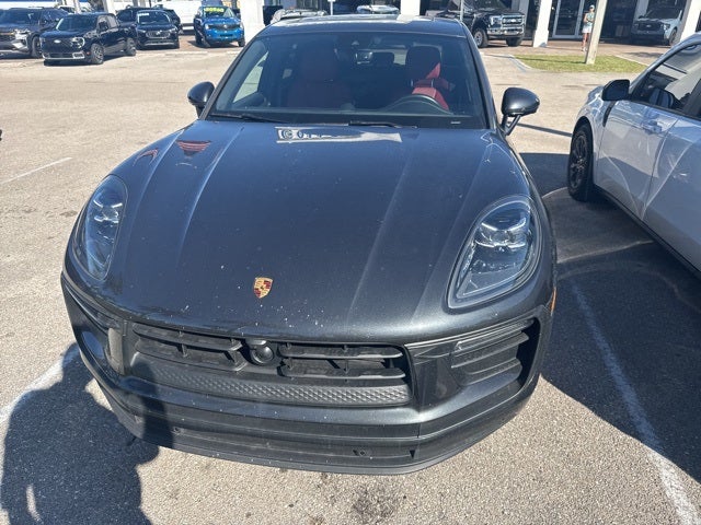 2024 Porsche Macan Base