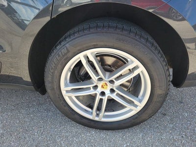 2024 Porsche Macan Base