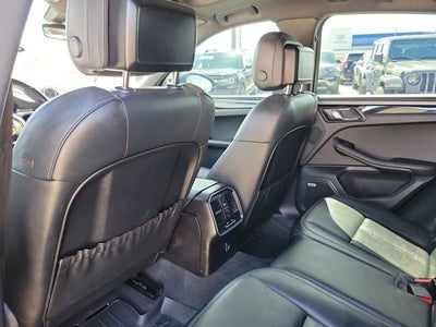 2020 Porsche Macan Base