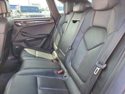 2020 Porsche Macan Base