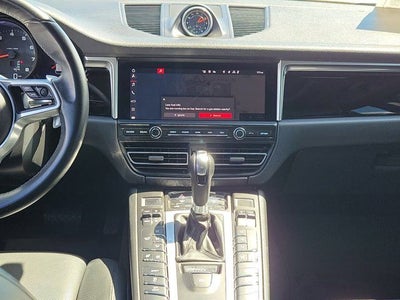2020 Porsche Macan Base