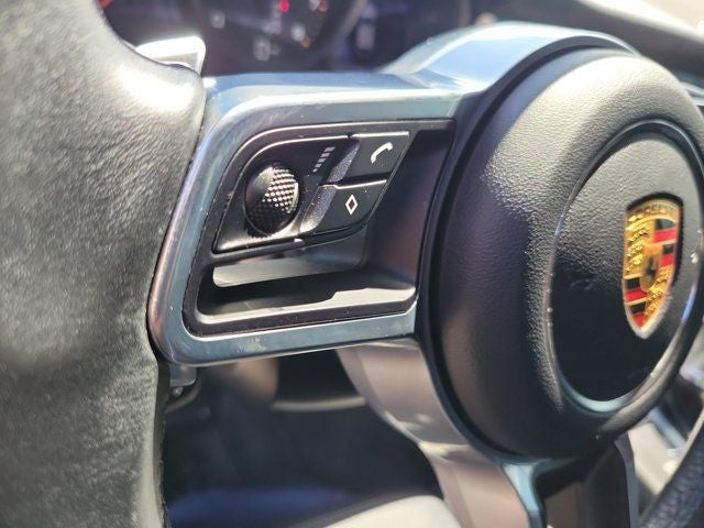 2020 Porsche Macan Base