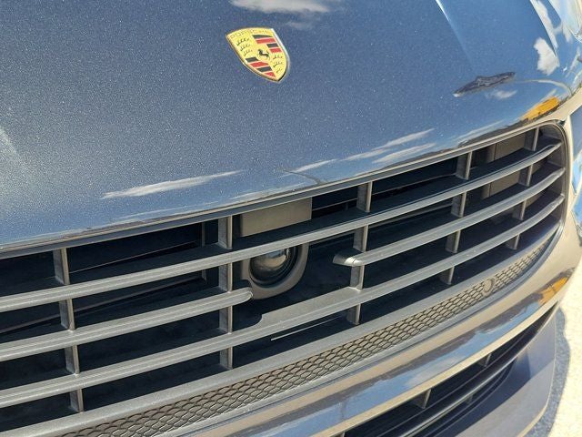 2020 Porsche Macan Base