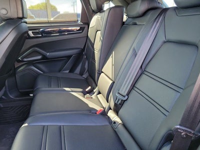 2023 Porsche Cayenne Base