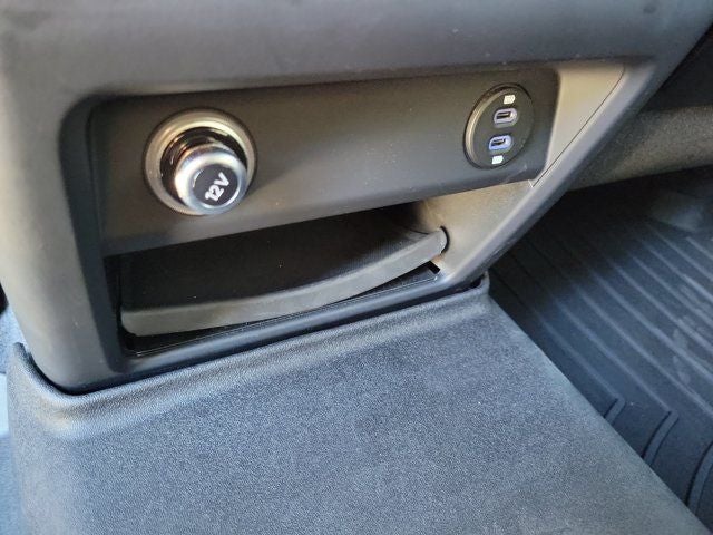 2023 Porsche Cayenne Base