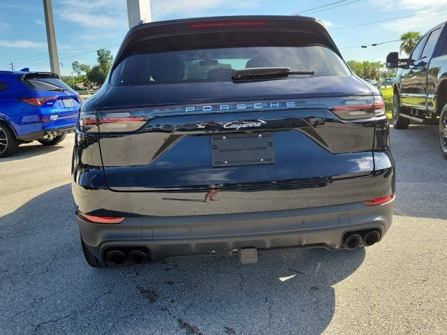 2023 Porsche Cayenne Base