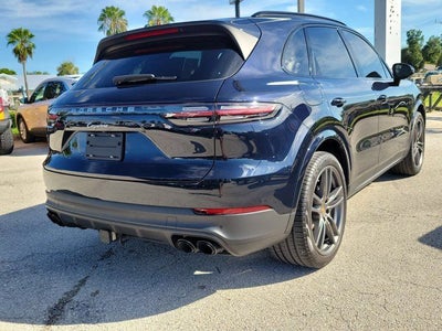 2023 Porsche Cayenne Base