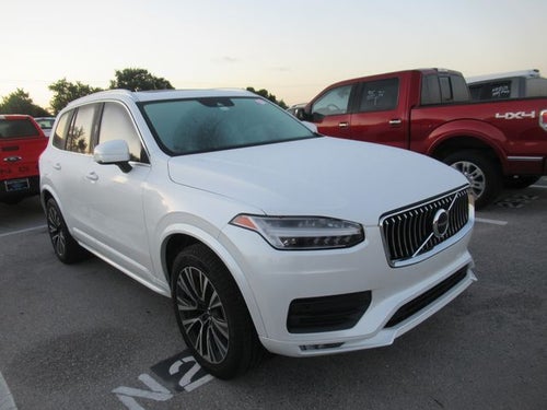 2022 Volvo XC90 T5 Momentum