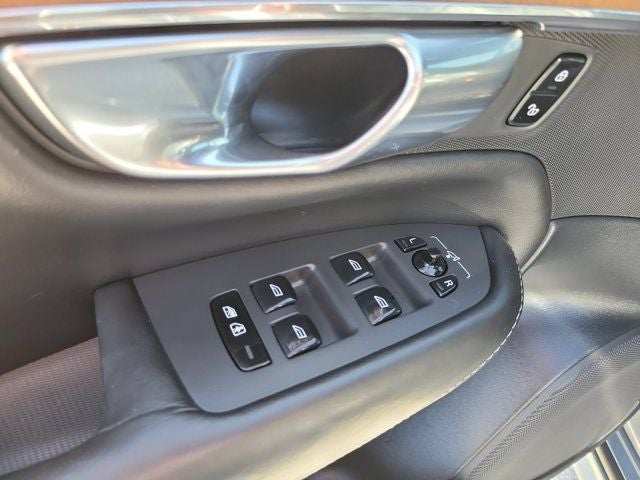 2020 Volvo XC90 T6 Inscription